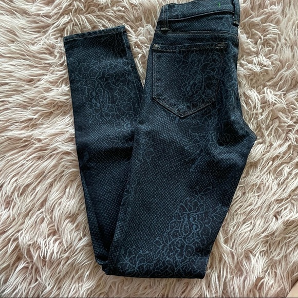 J Brand Black Floral Skinny Jean Size 25 - Picture 6 of 9